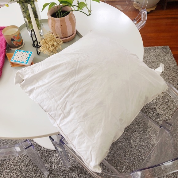 Geiger/Herman Miller Pillow Wool and Linen Duck Feather Down DWR - Picture 3 of 8